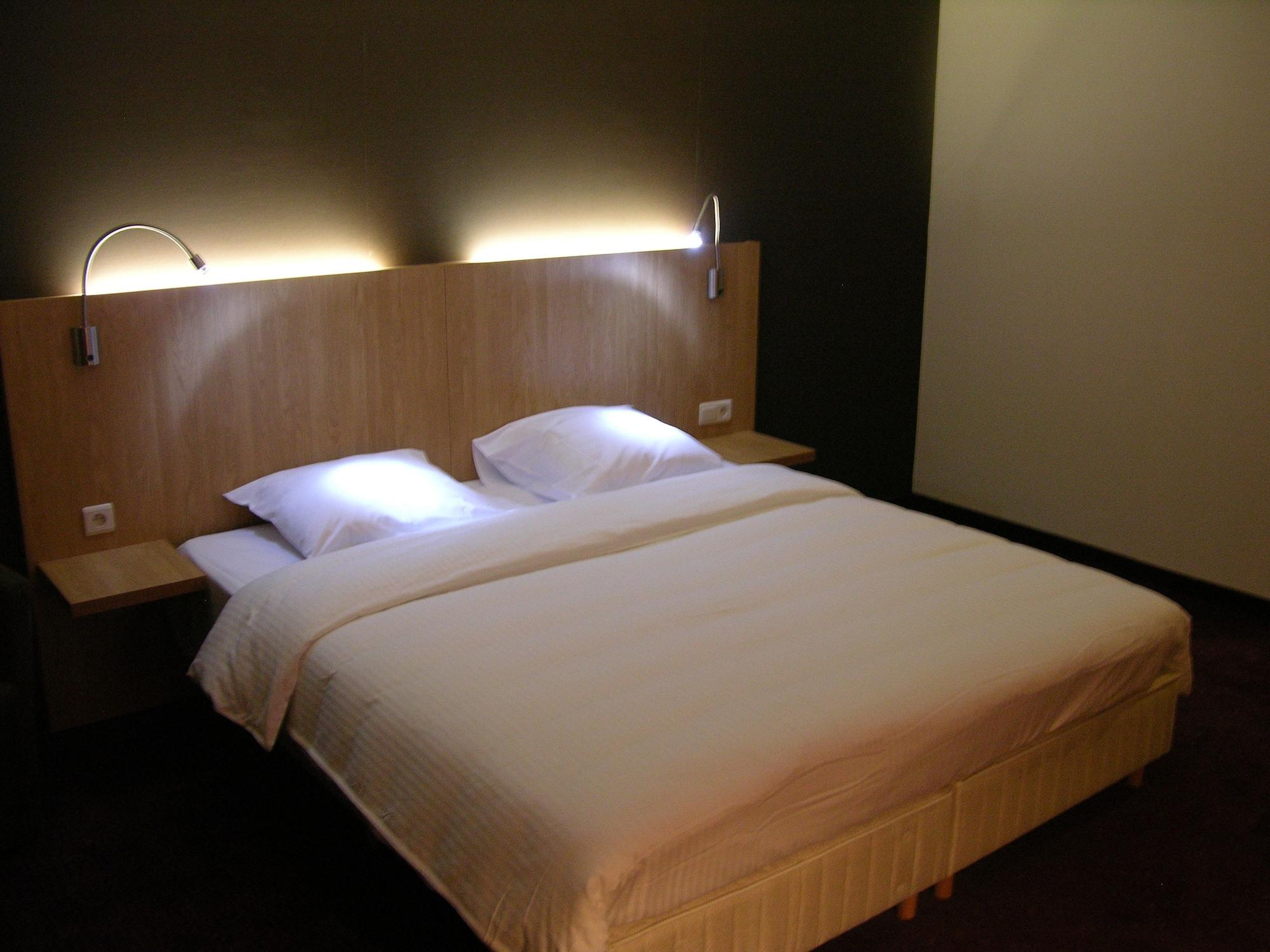 Jill Hotel Brussels Saint-Gilles Exterior photo