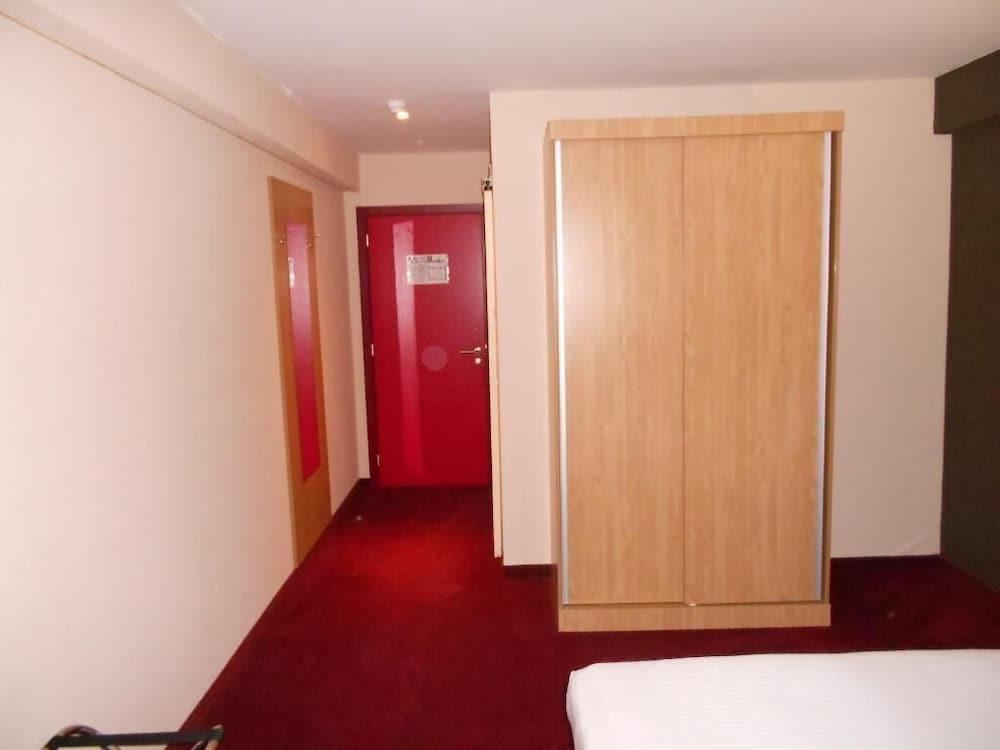 Jill Hotel Brussels Saint-Gilles Exterior photo